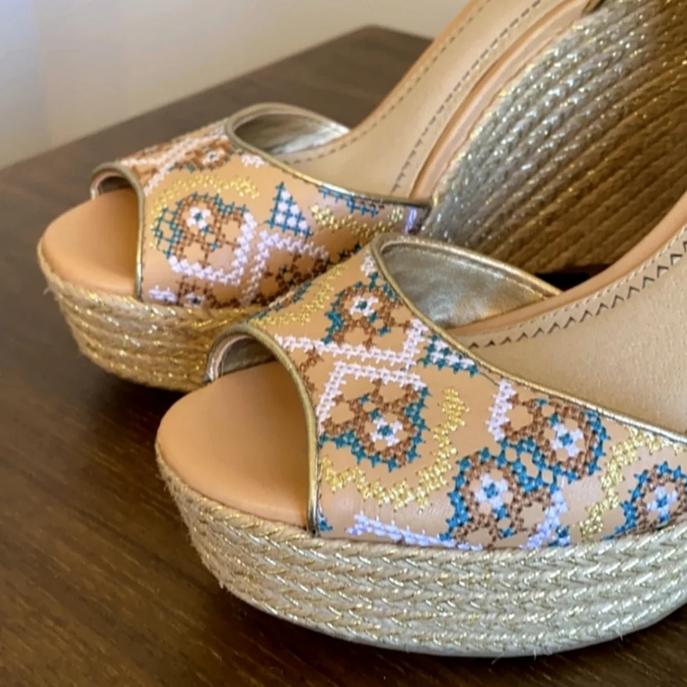 Aztec Gold Metallic Espadrille Platform Wedges 9.5 - Sam Edelman Circus
